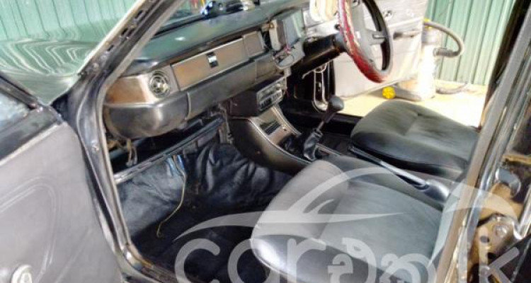 NISSAN SUNNY B211 1976