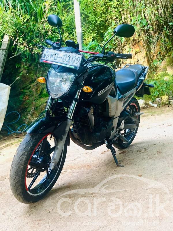 YAMAHA FZ 16 2010