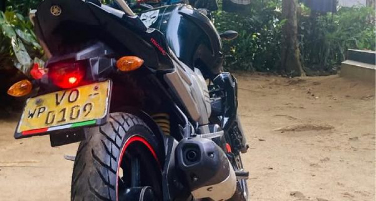YAMAHA FZ 16 2010