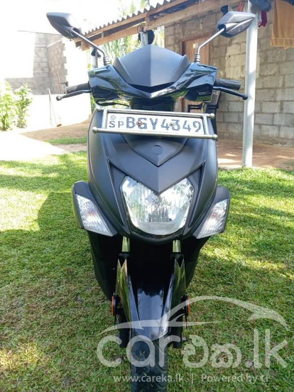 YAMAHA ZR 2018
