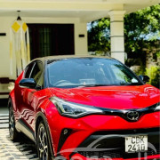 TOYOTA C-HR NGX 10 2020