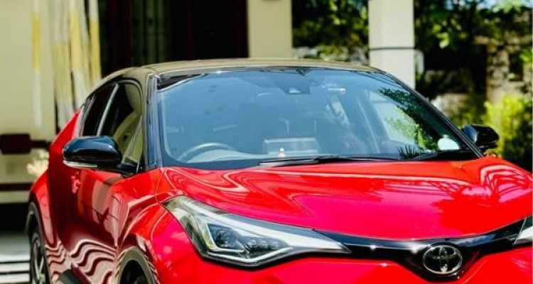 TOYOTA C-HR NGX 10 2020