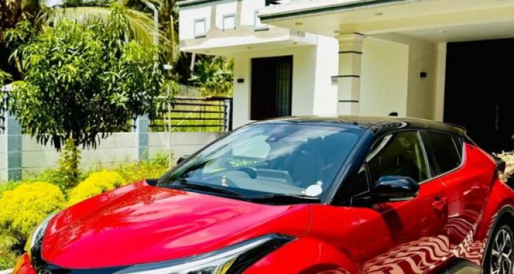 TOYOTA C-HR NGX 10 2020