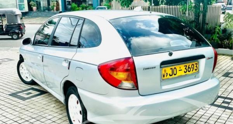 KIA RIO 2000