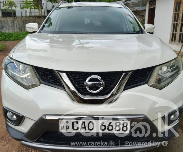 NISSAN X TRAIL 2015