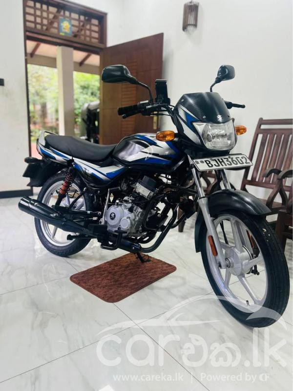 BAJAJ CT100 2023