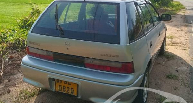 SUZUKI SWIFT 1999
