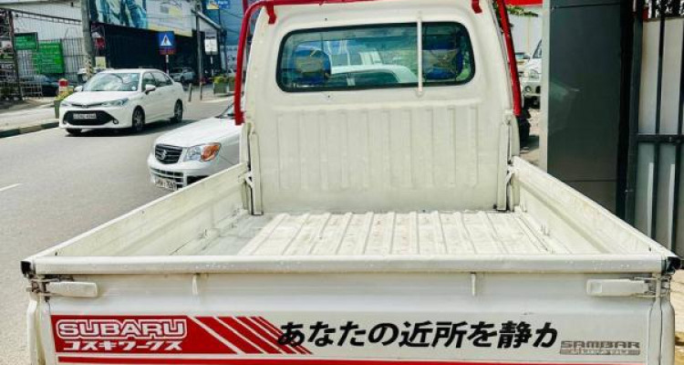SUBARU SAMBAR 2004