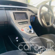 TOYOTA PRIUS 2013