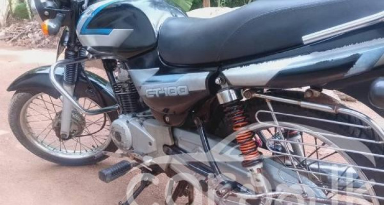 BAJAJ CT100 2007