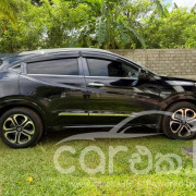 HONDA VEZEL 2015