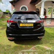 HONDA VEZEL 2015