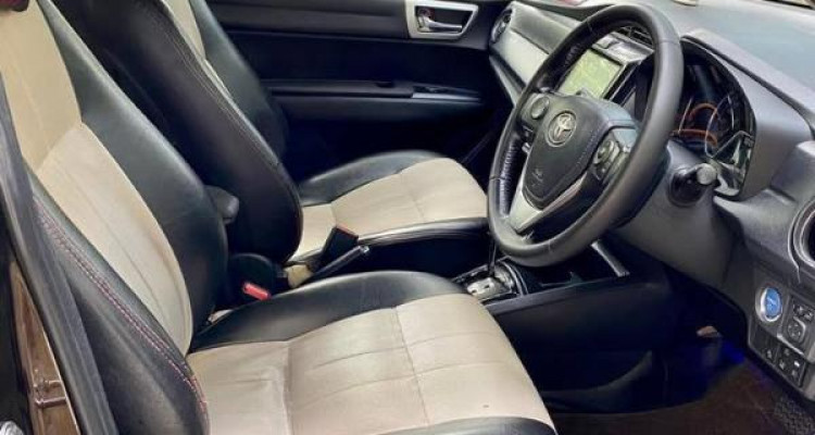 TOYOTA AXIO 2015