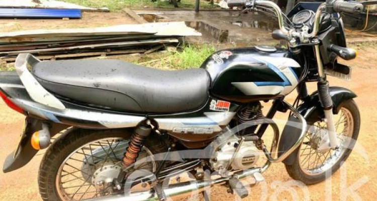 BAJAJ CT100 2011