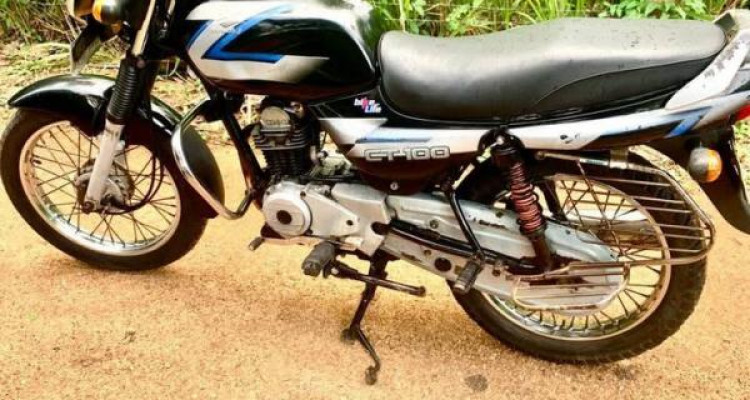 BAJAJ CT100 2011