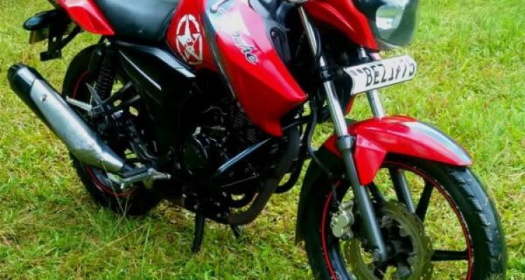 TVS APACHE 2017