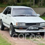 MAZDA FAMILIA 1986