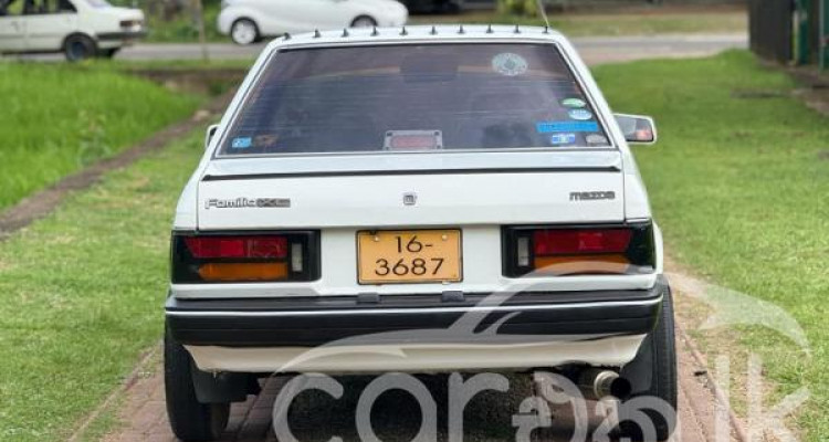 MAZDA FAMILIA 1986