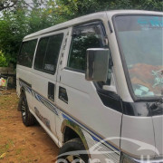 NISSAN CARAVAN 1993