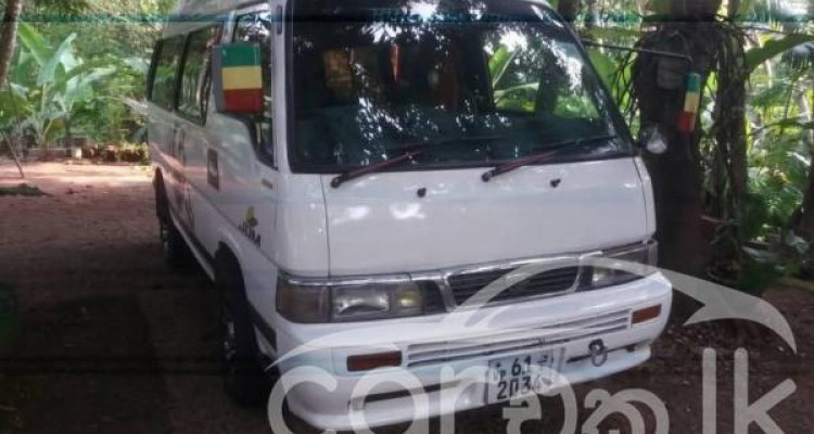 NISSAN CARAVAN 1988