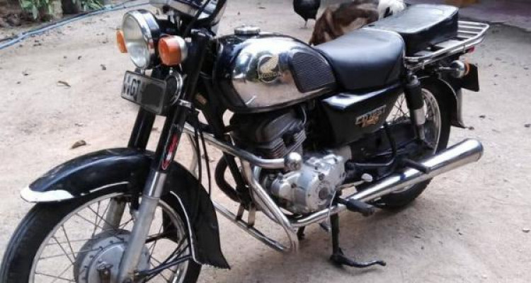 HONDA CD125 2002