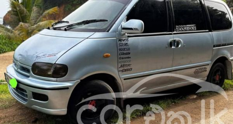 NISSAN SERENA 1998