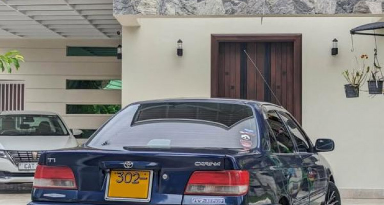 TOYOTA CARINA AT212 1998