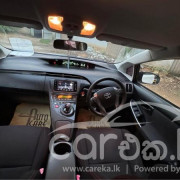 TOYOTA PRIUS 2012
