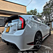 TOYOTA PRIUS 2012