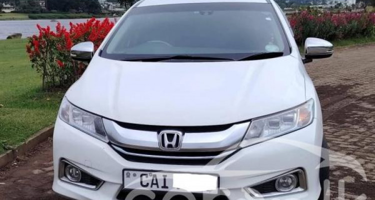HONDA GRACE 2015