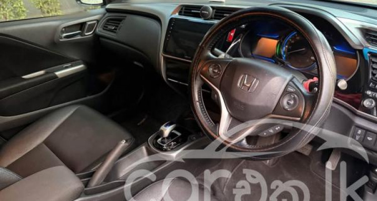 HONDA GRACE 2017