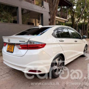 HONDA GRACE 2017