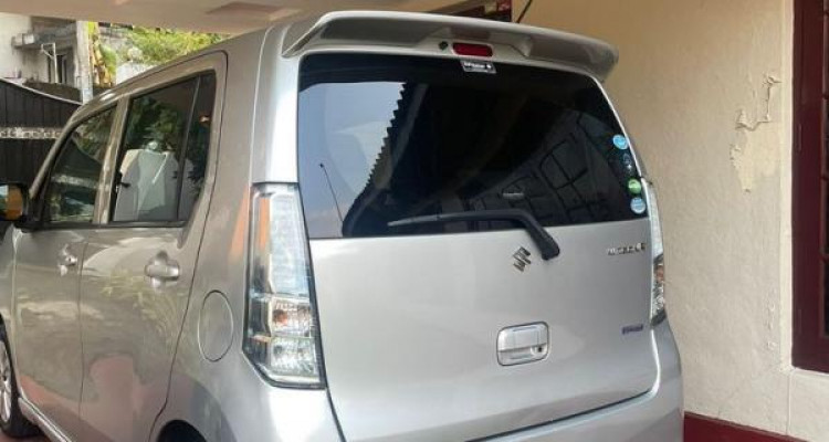 SUZUKI WAGON R 2015