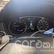 NISSAN X TRAIL 2015