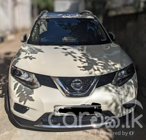 NISSAN X TRAIL 2015