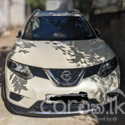NISSAN X TRAIL 2015