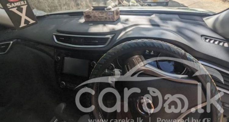 NISSAN X TRAIL 2015