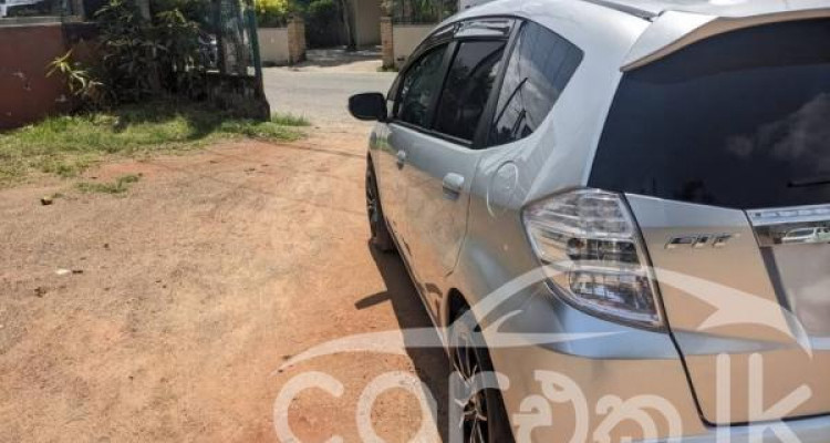 HONDA FIT GP1 2012