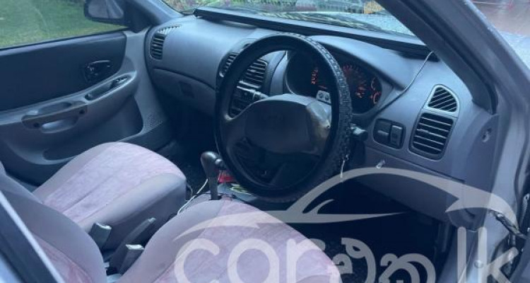 HYUNDAI ACCENT 2000