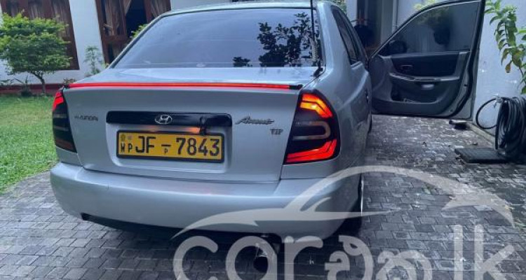 HYUNDAI ACCENT 2000