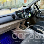 HONDA INSIGHT 2011
