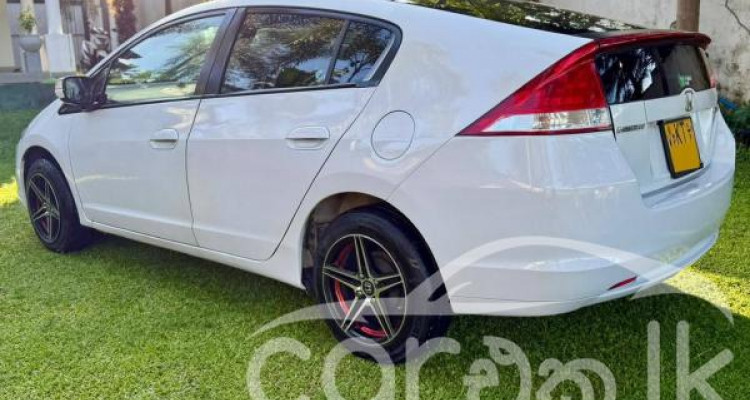 HONDA INSIGHT 2011