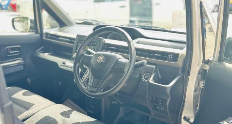 SUZUKI WAGON R FX 2024