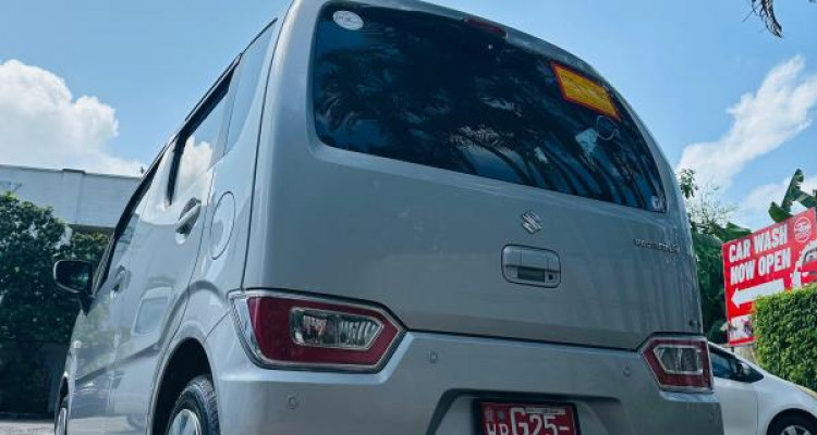 SUZUKI WAGON R FX 2024