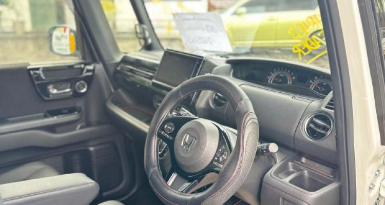 HONDA N-BOX 2023