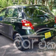 TOYOTA VITZ 2010