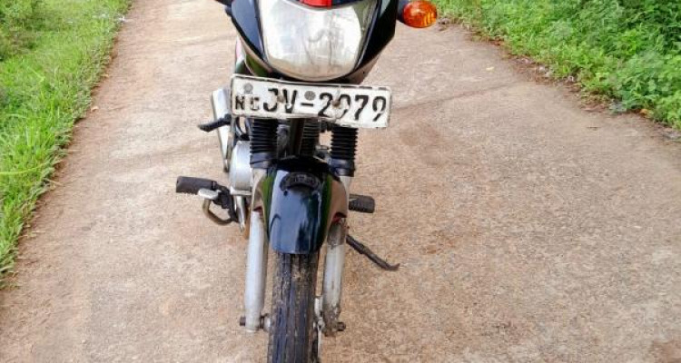BAJAJ CT100 2005