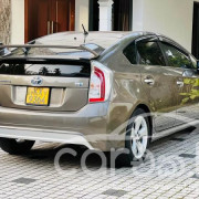 TOYOTA PRIUS 2012