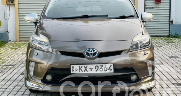 TOYOTA PRIUS 2012