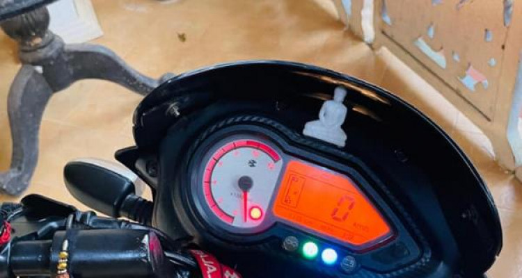 BAJAJ PULSAR 135 2016